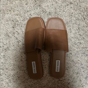Steve Madden Brown Slide Sandals with Open Toe and Flat Sole